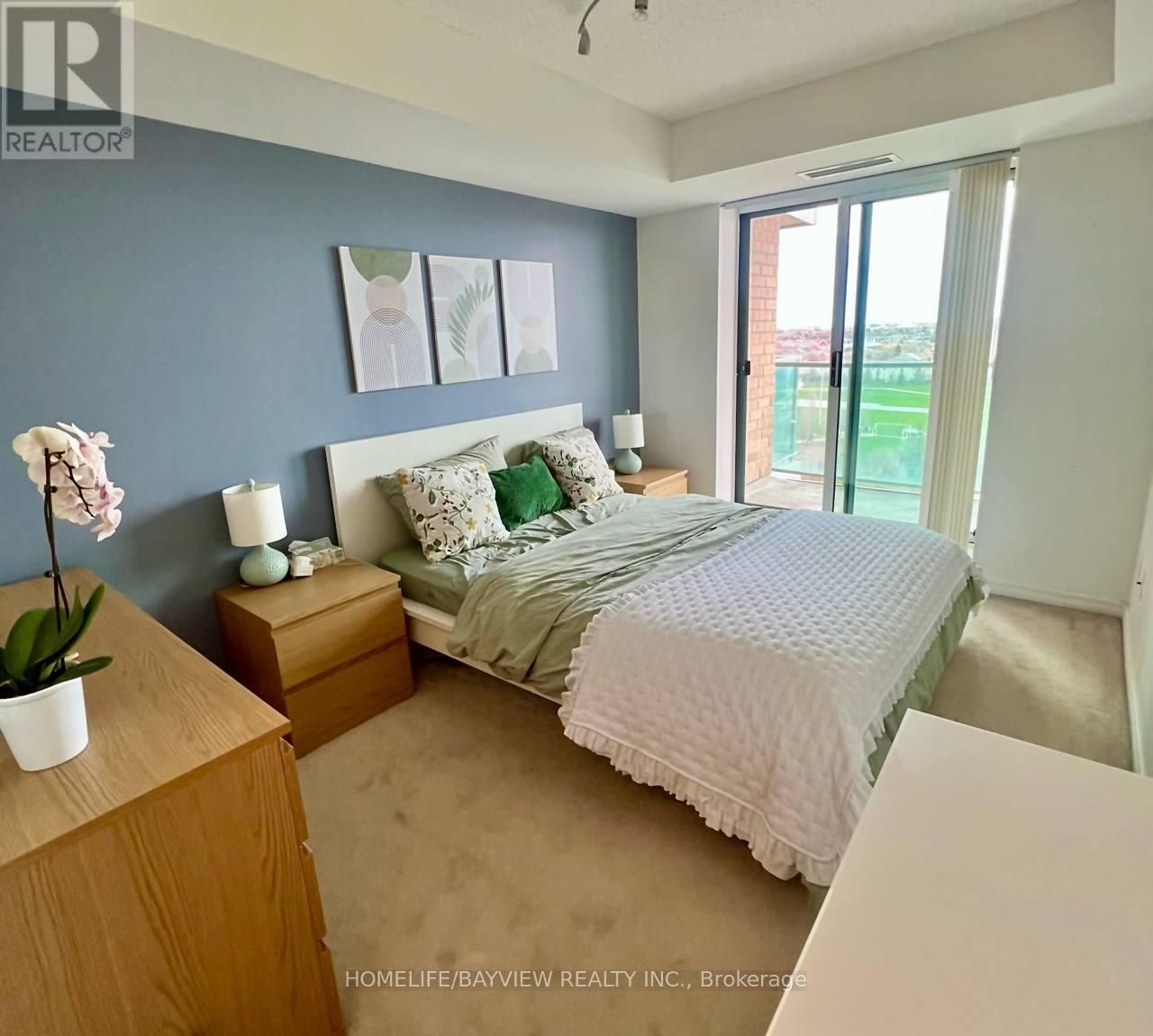 1009 - 11 ONEIDA CRESCENT Image 30