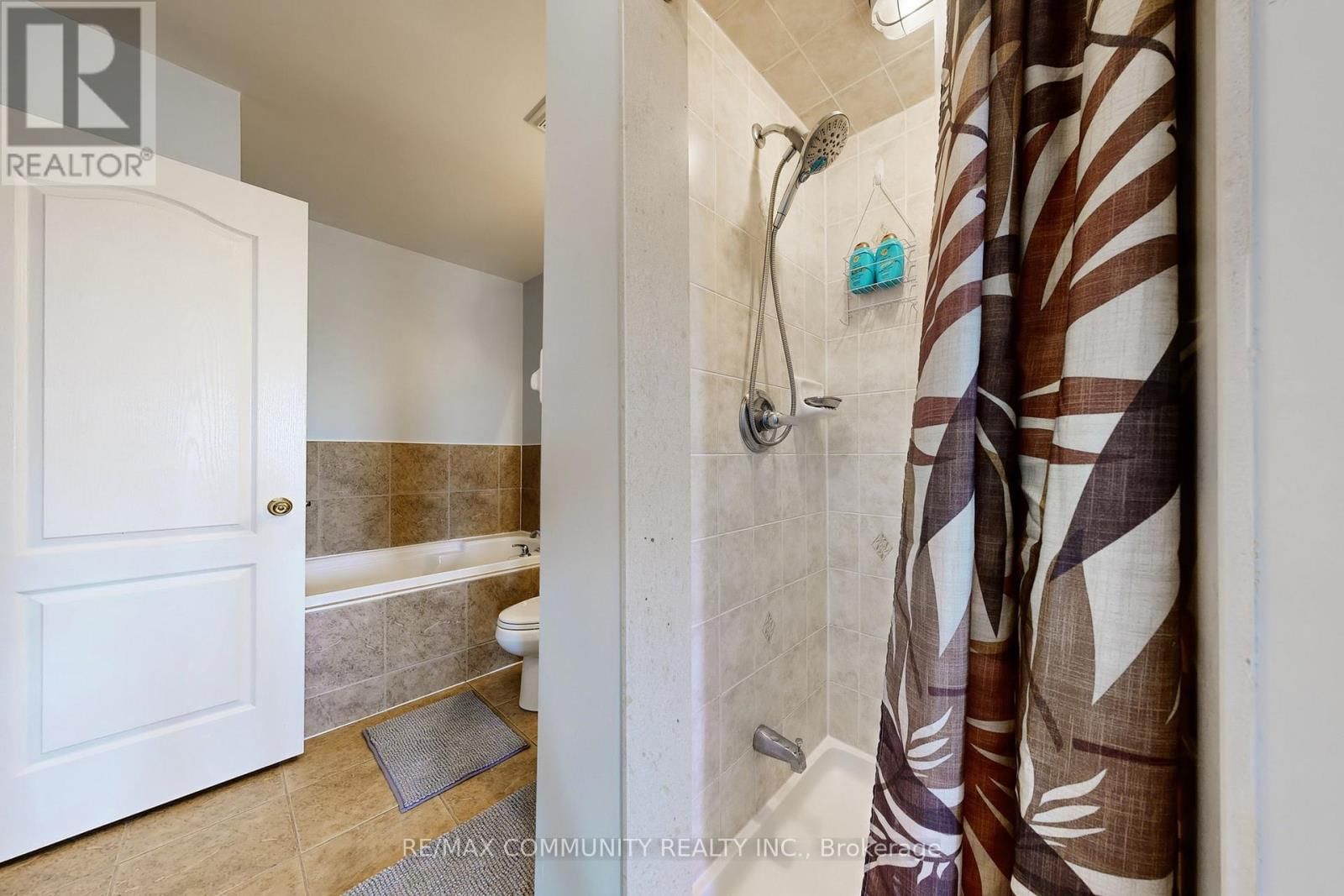 771 CORNELL ROUGE BOULEVARD Image 39