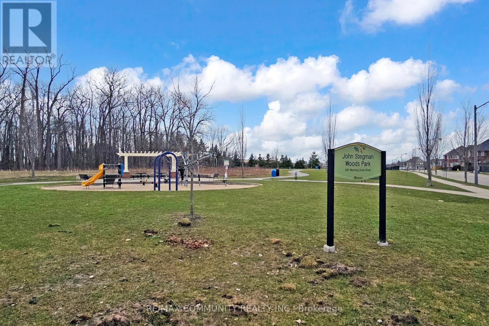 771 CORNELL ROUGE BOULEVARD Image 48