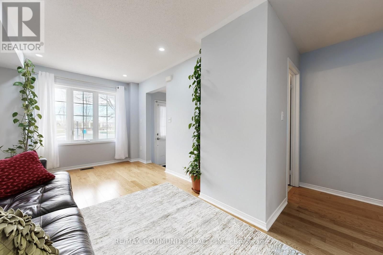 771 CORNELL ROUGE BOULEVARD Image 6