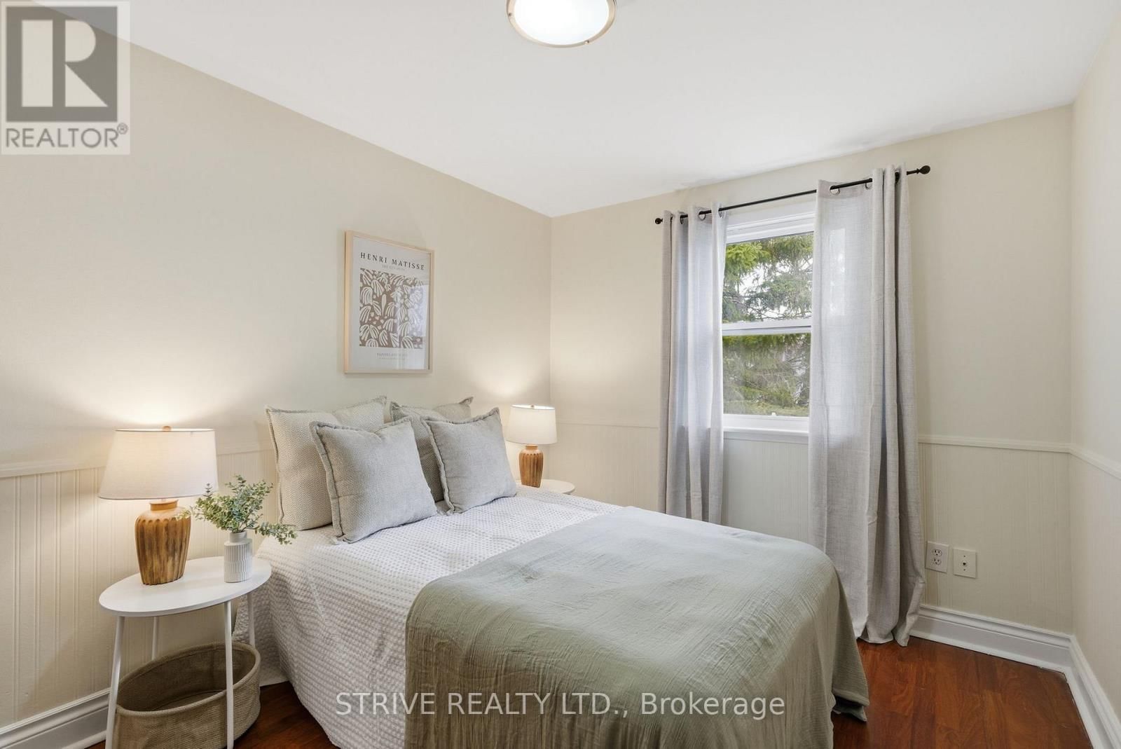 1718 JOHN STREET Image 14