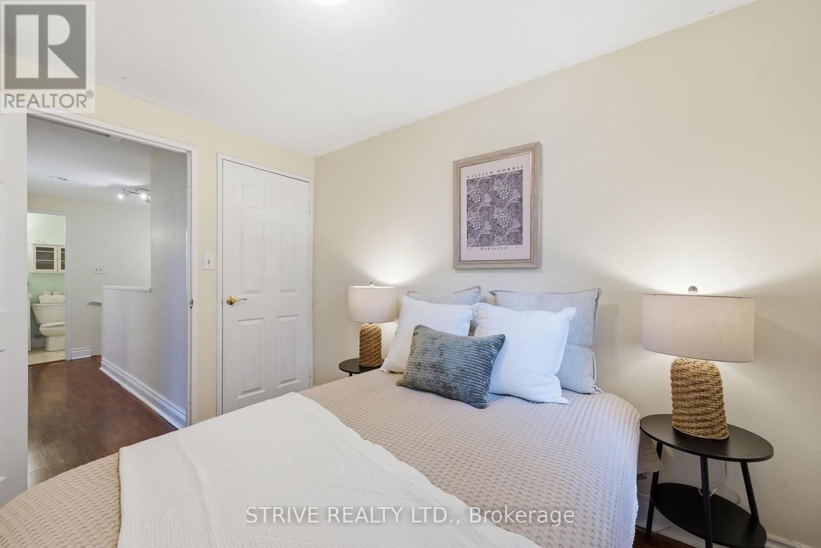 1718 JOHN STREET Image 17