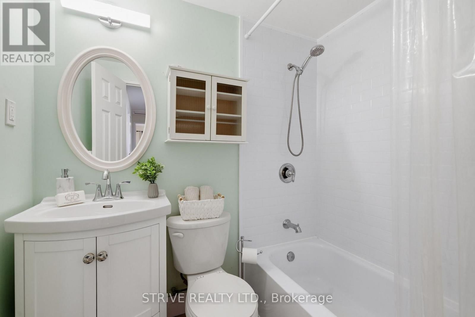 1718 JOHN STREET Image 18