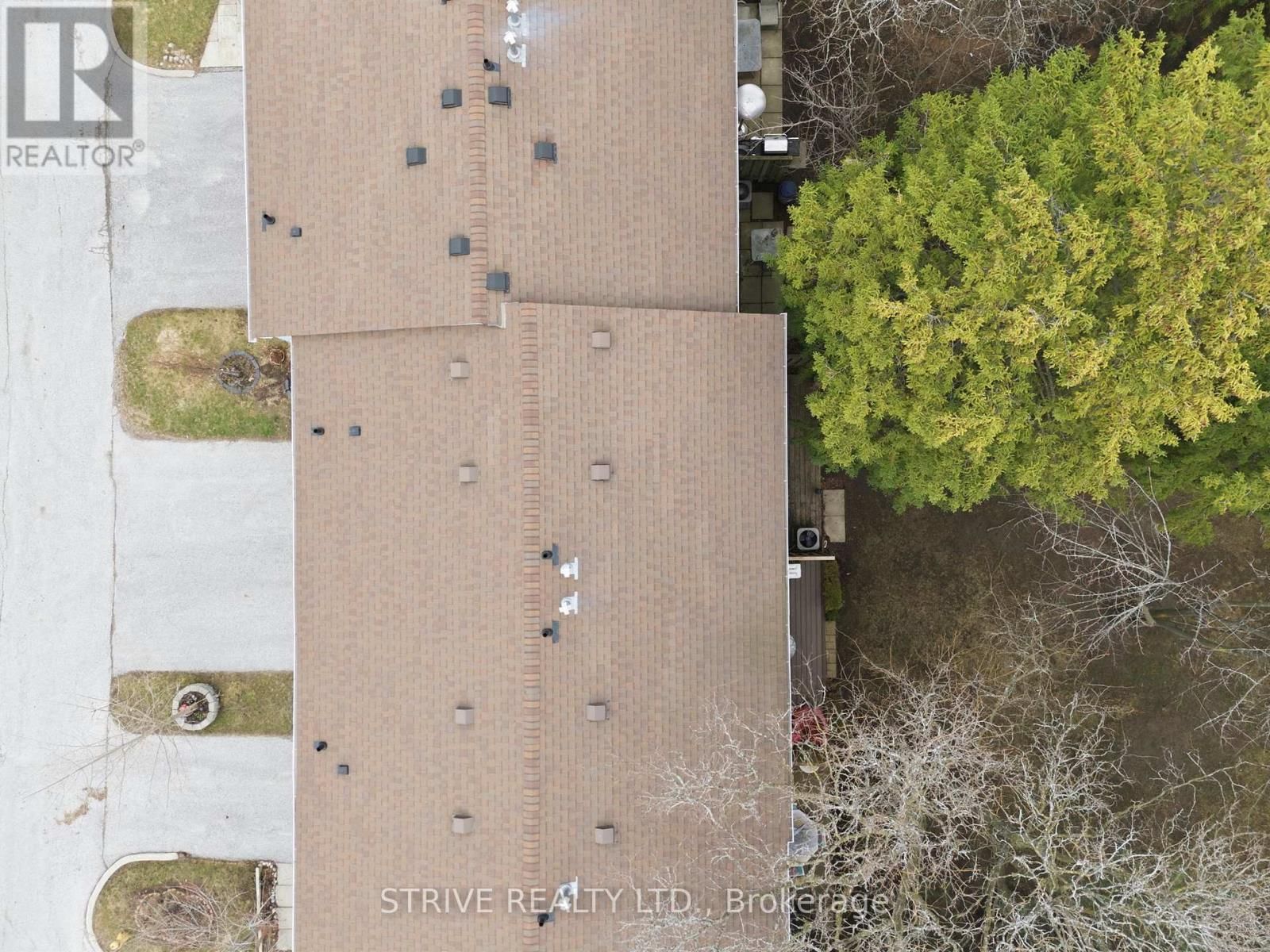 1718 JOHN STREET Image 27