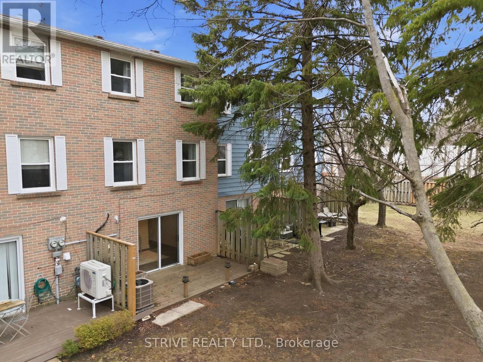 1718 JOHN STREET Image 30