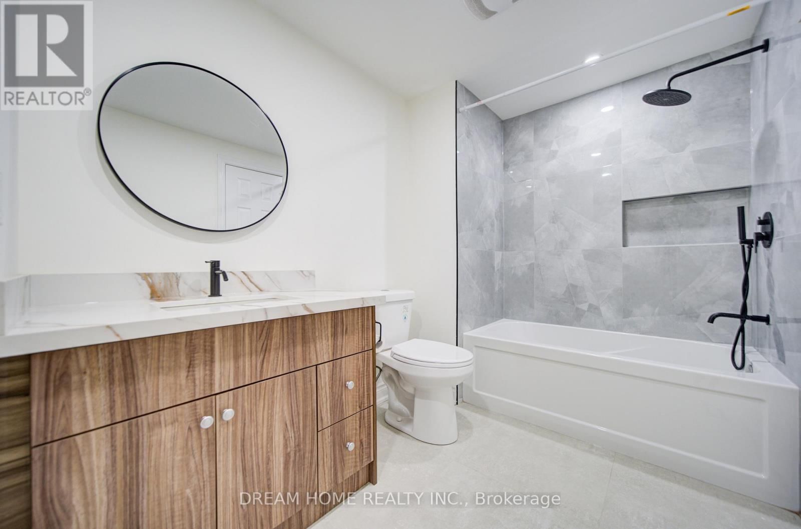 10 KAREN MILES CRESCENT Image 23