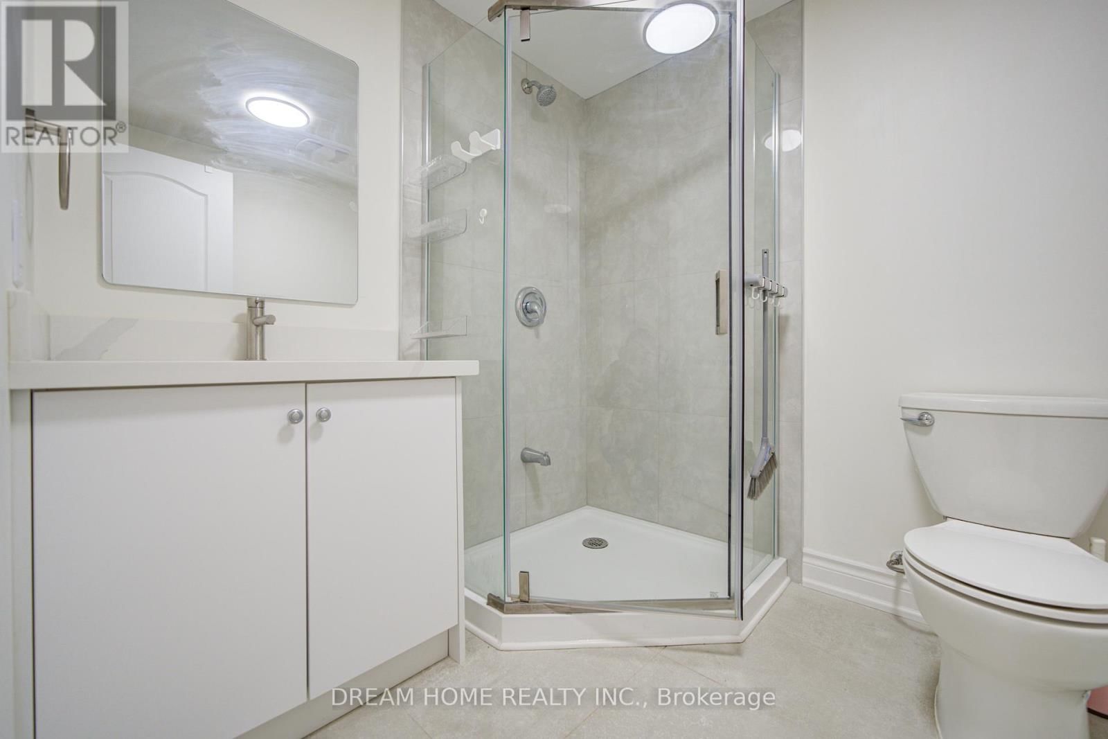 10 KAREN MILES CRESCENT Image 30