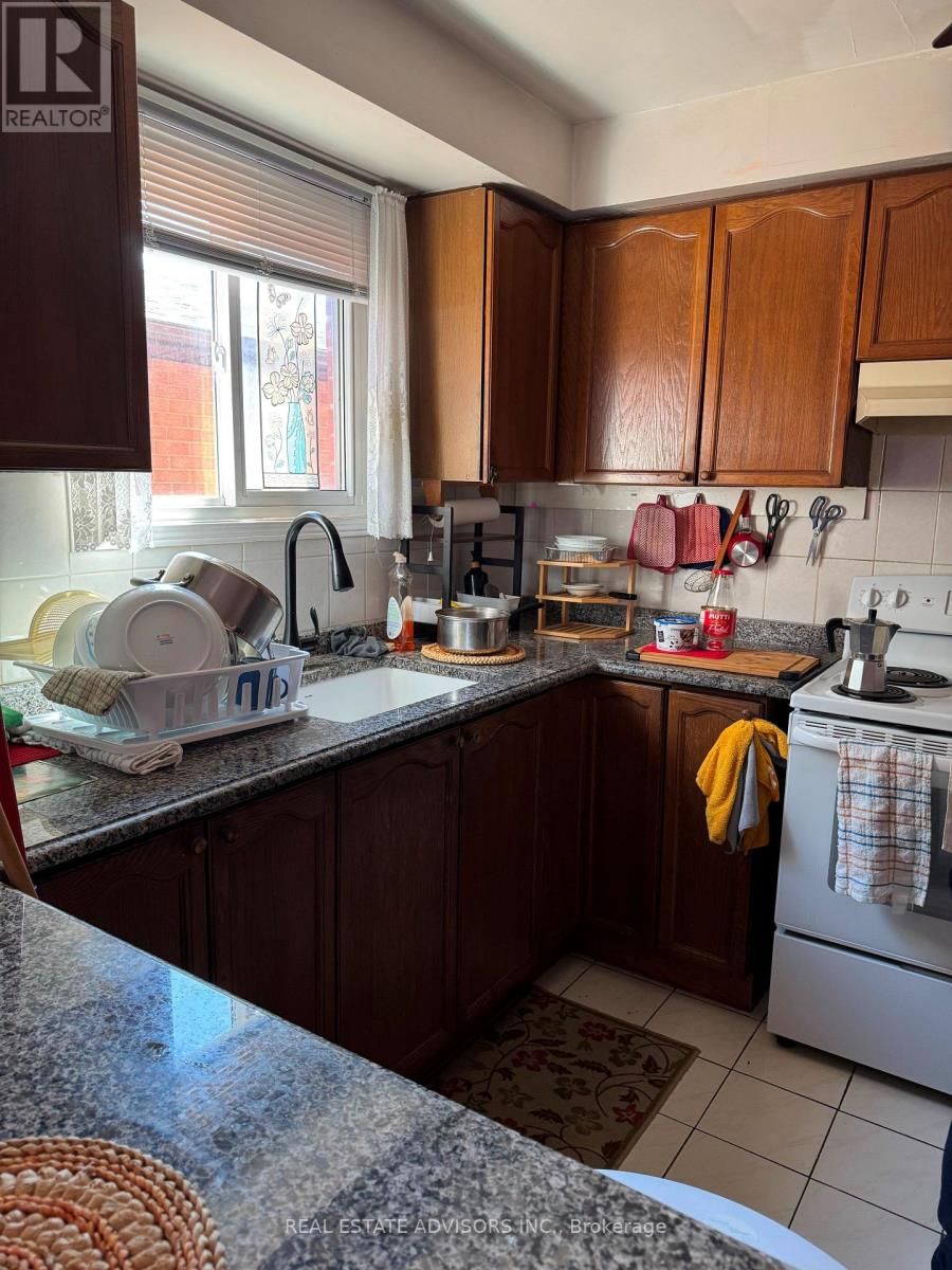 103 BELMONT CRESCENT Image 6