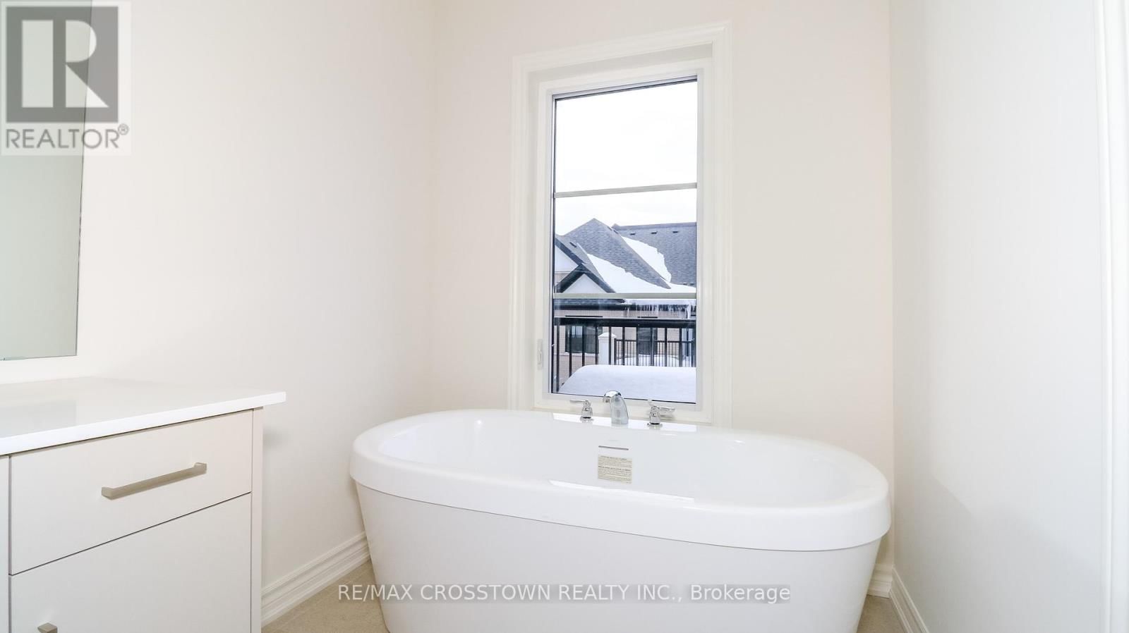 (Unit 6) - 1227 CORM STREET Image 32