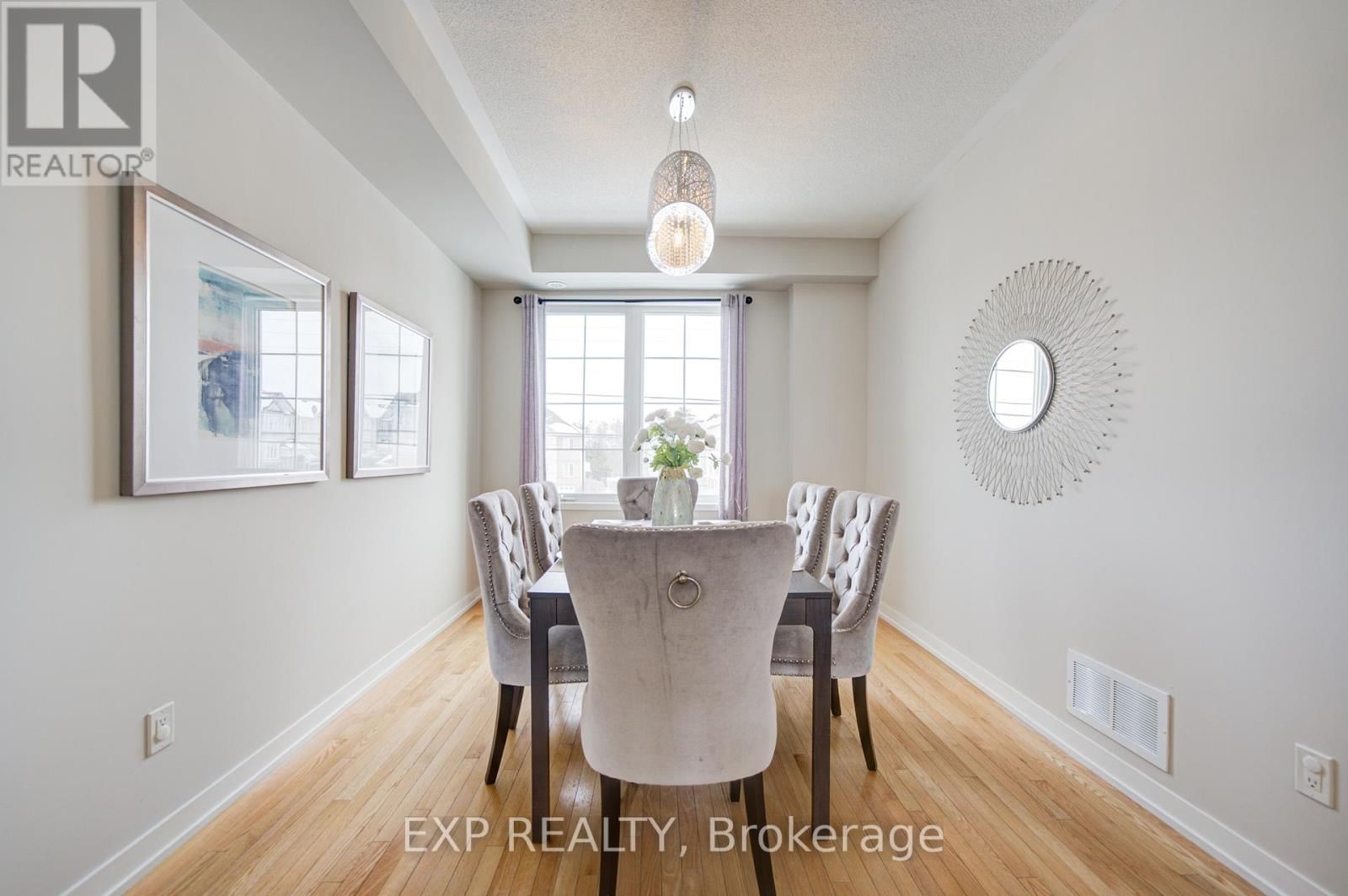 10616 BATHURST STREET Image 11