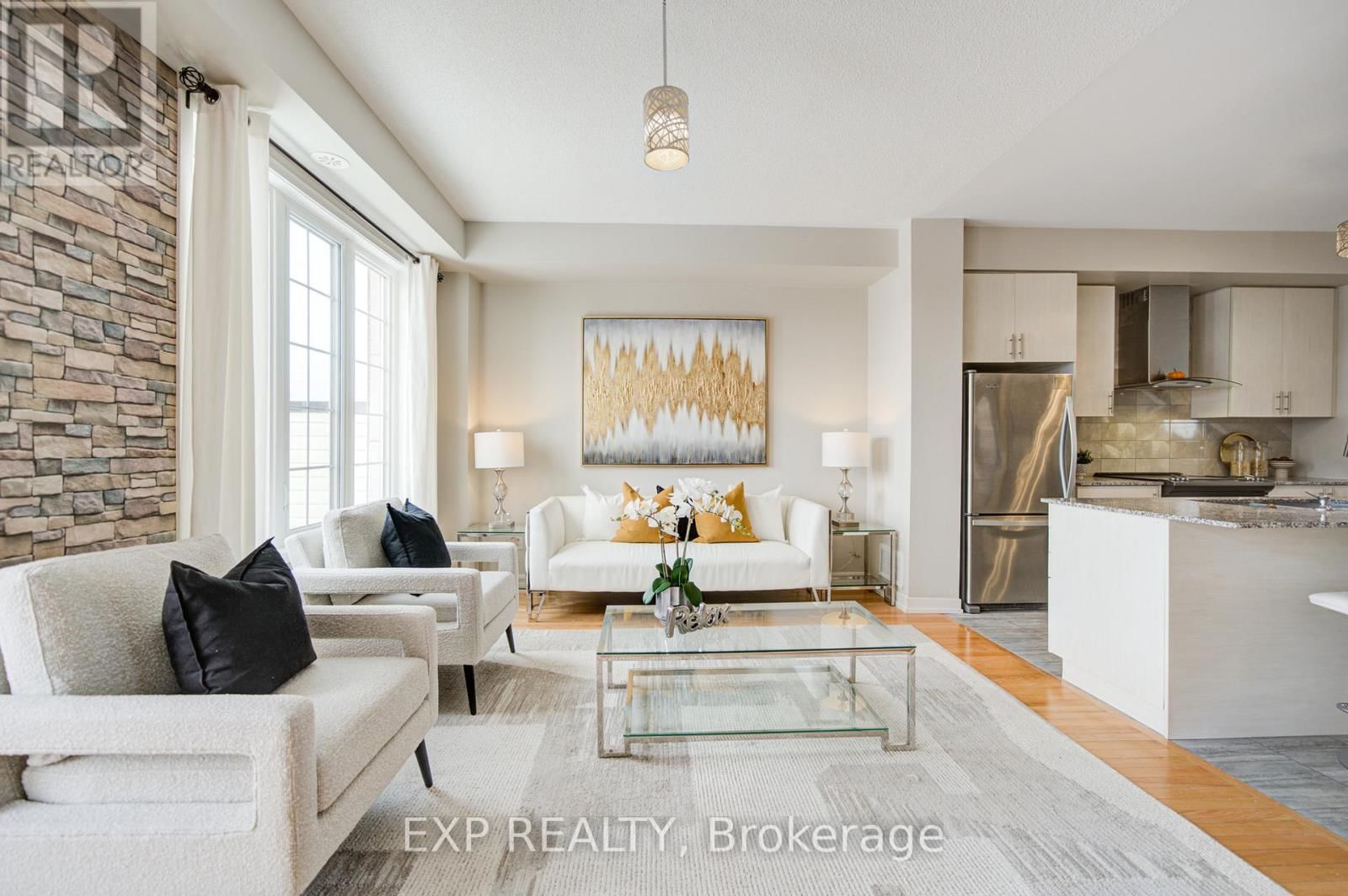 10616 BATHURST STREET Image 18