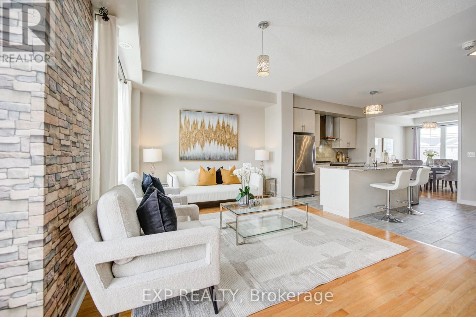 10616 BATHURST STREET Image 21