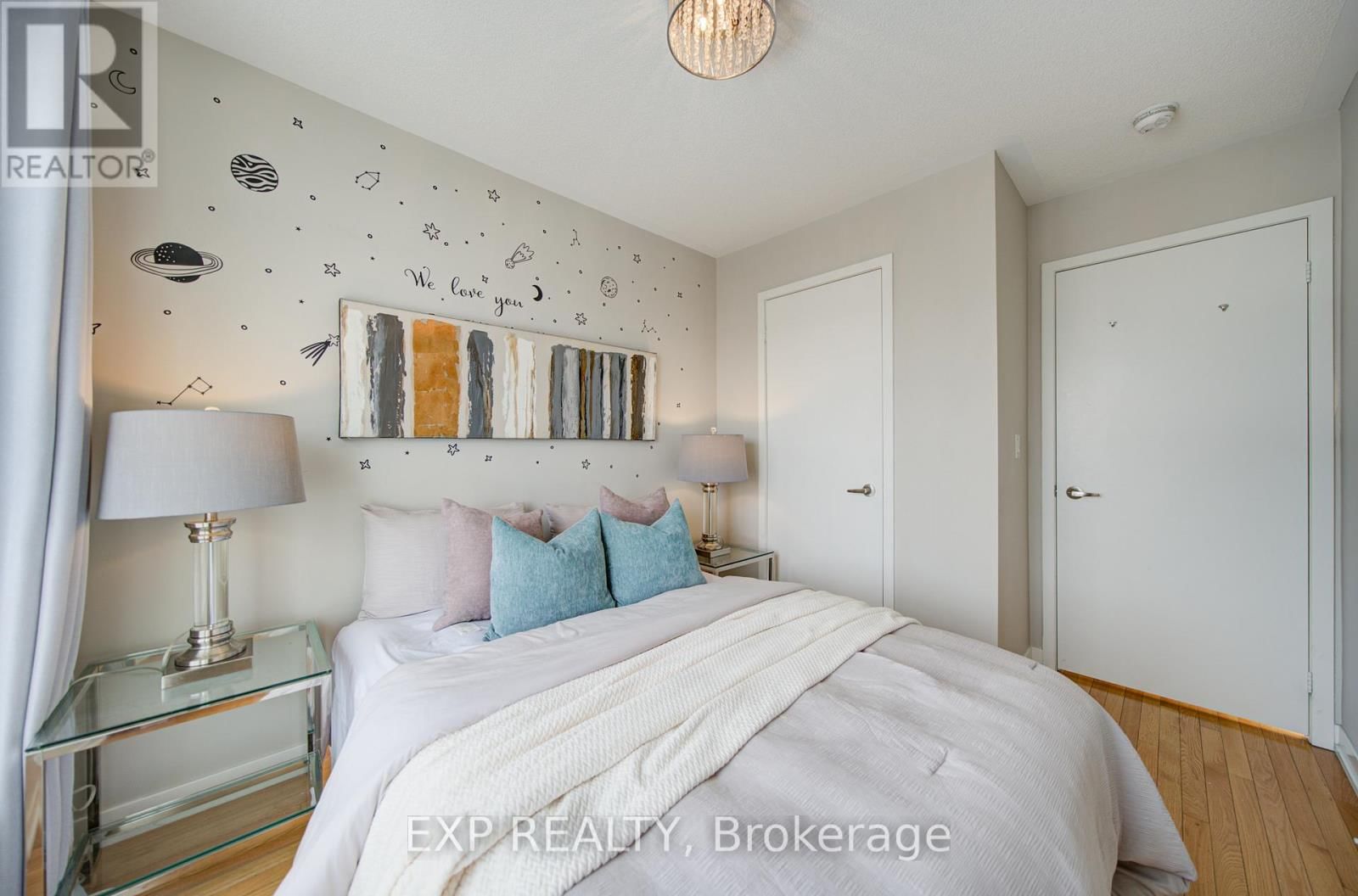 10616 BATHURST STREET Image 26