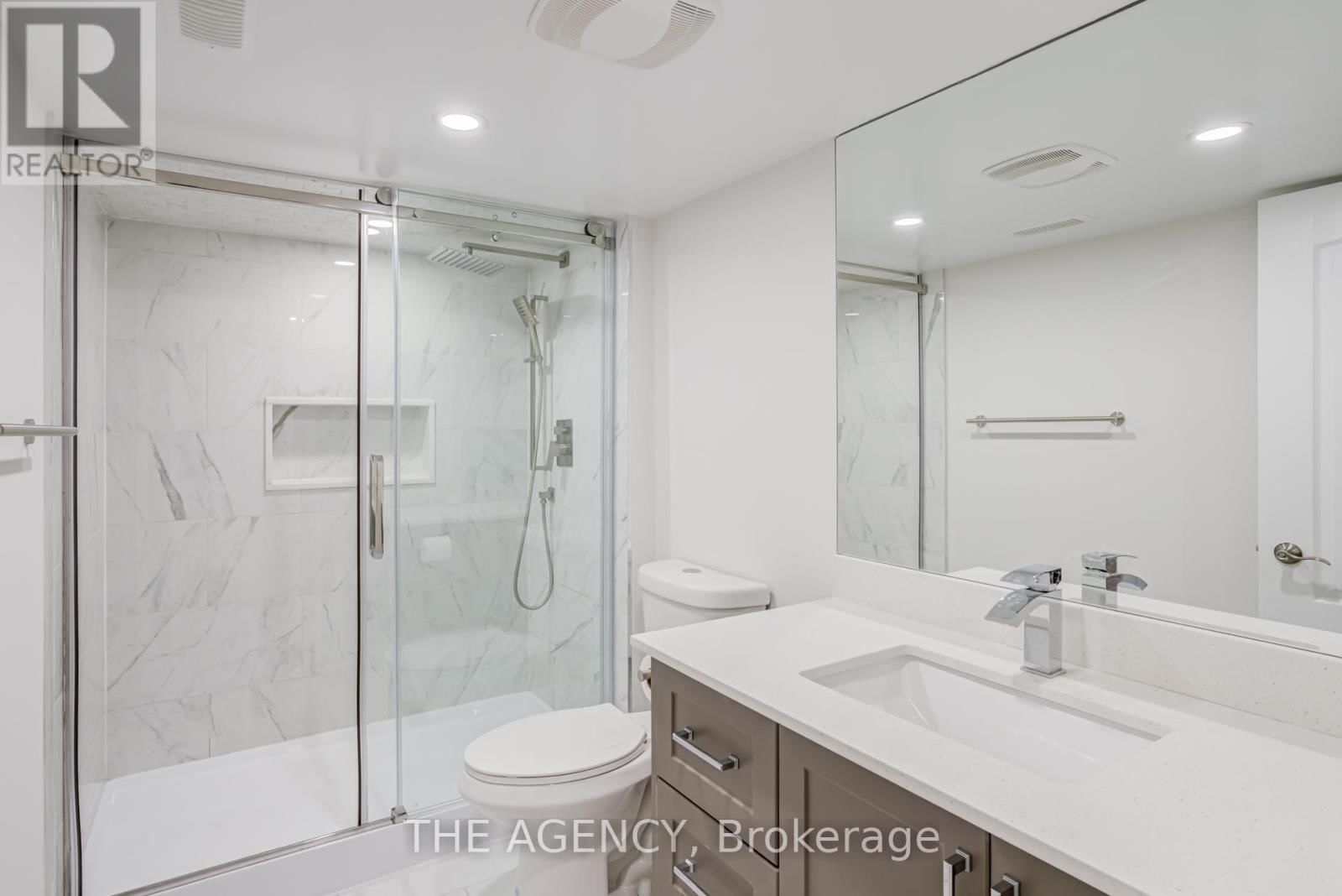 6 LEVELLANDS CRESCENT Image 39