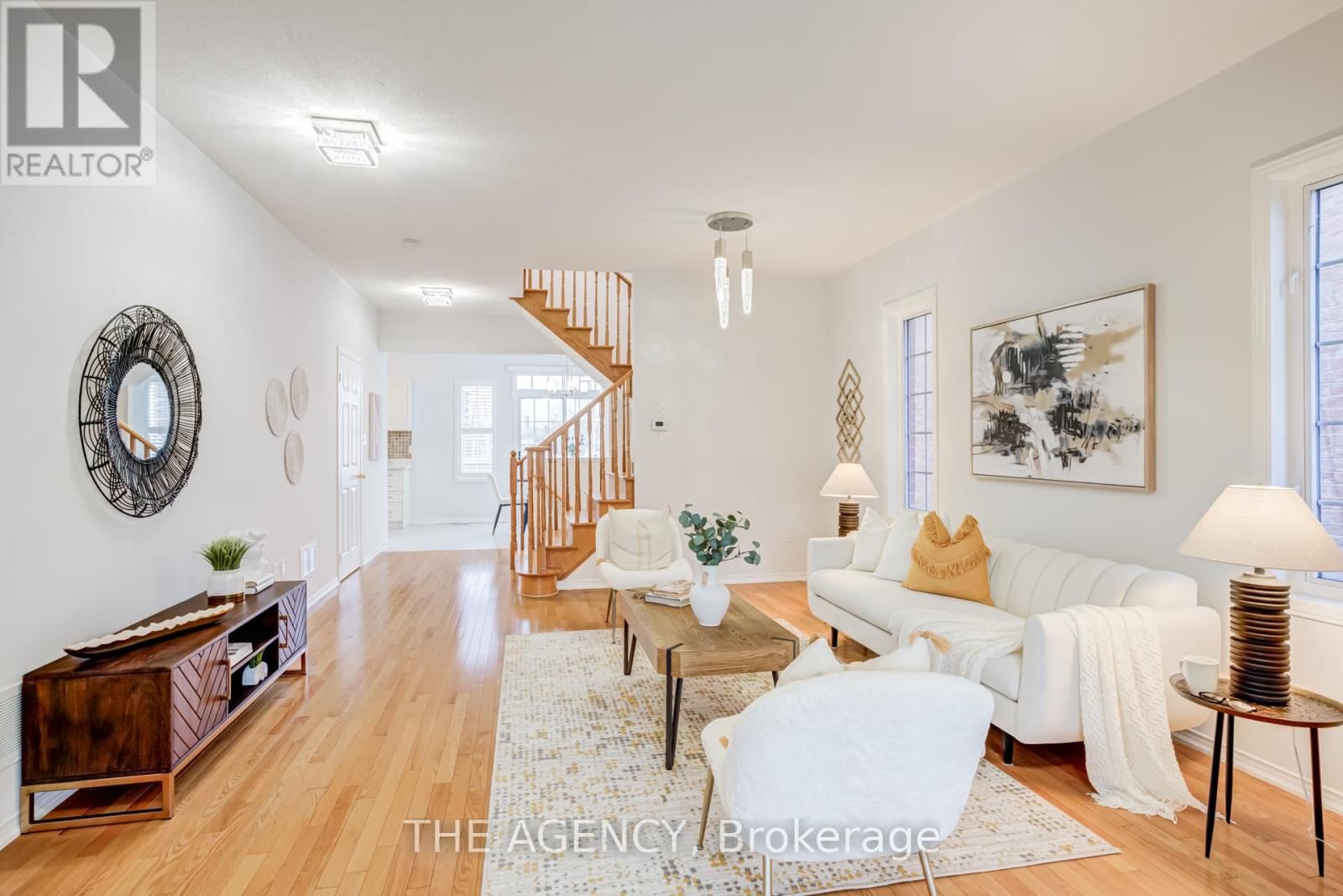 6 LEVELLANDS CRESCENT Image 6