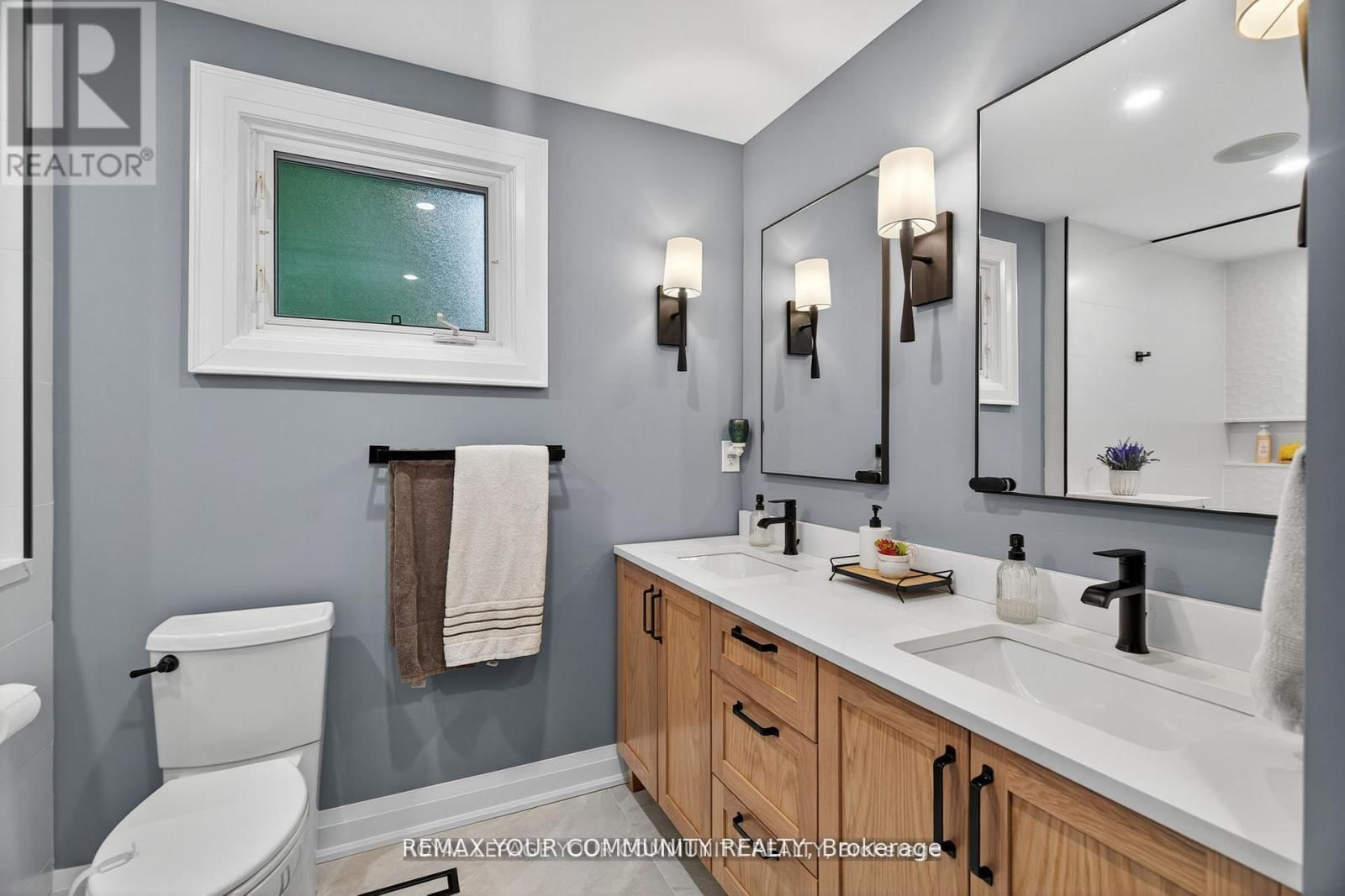 105 ORCHARD HEIGHTS BOULEVARD Image 13