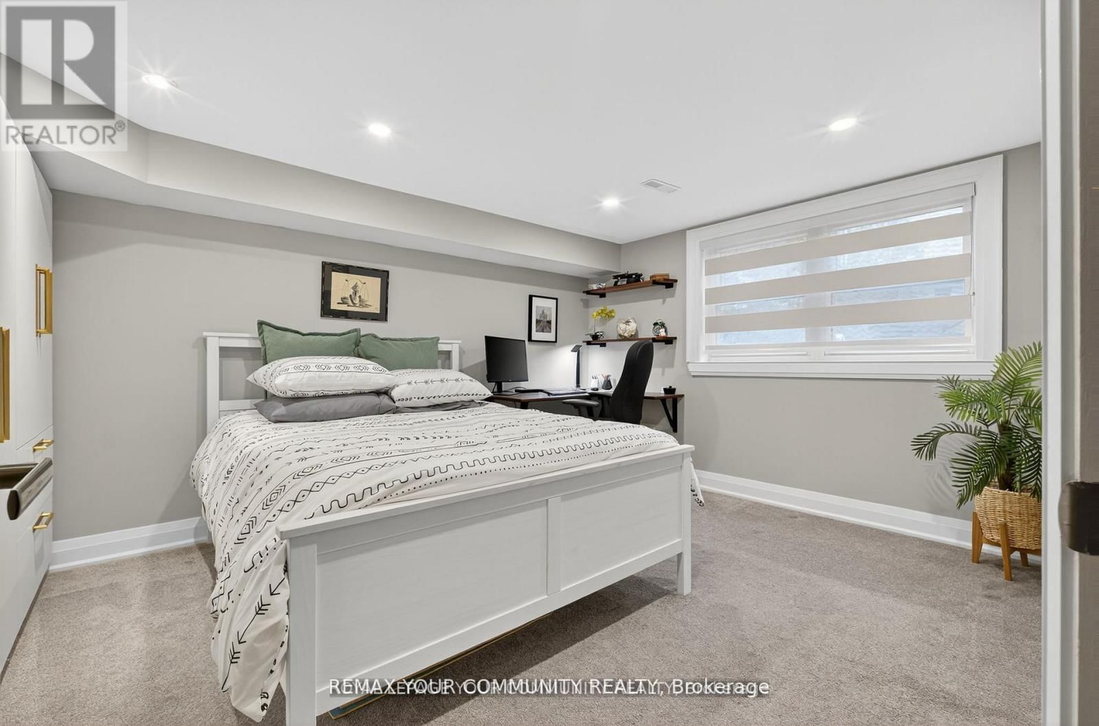 105 ORCHARD HEIGHTS BOULEVARD Image 22