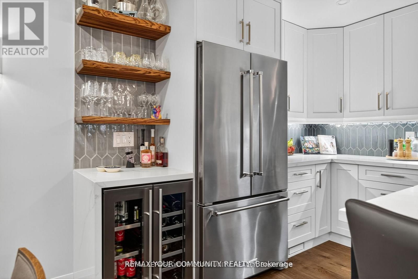 105 ORCHARD HEIGHTS BOULEVARD Image 6