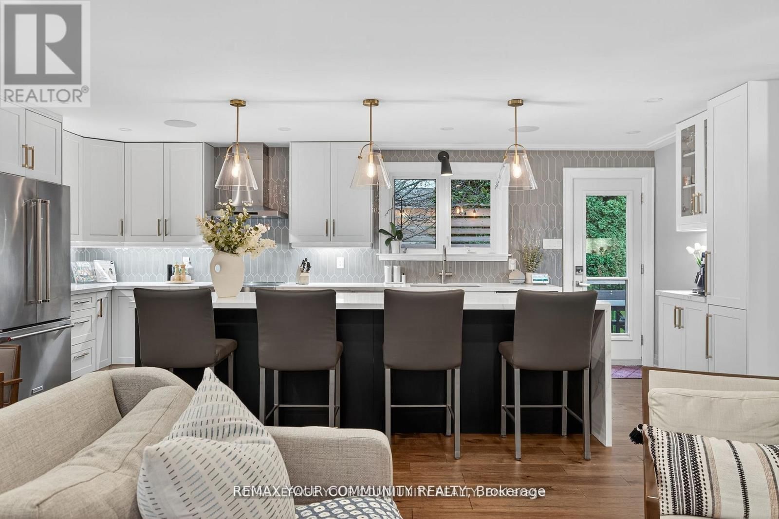 105 ORCHARD HEIGHTS BOULEVARD Image 7