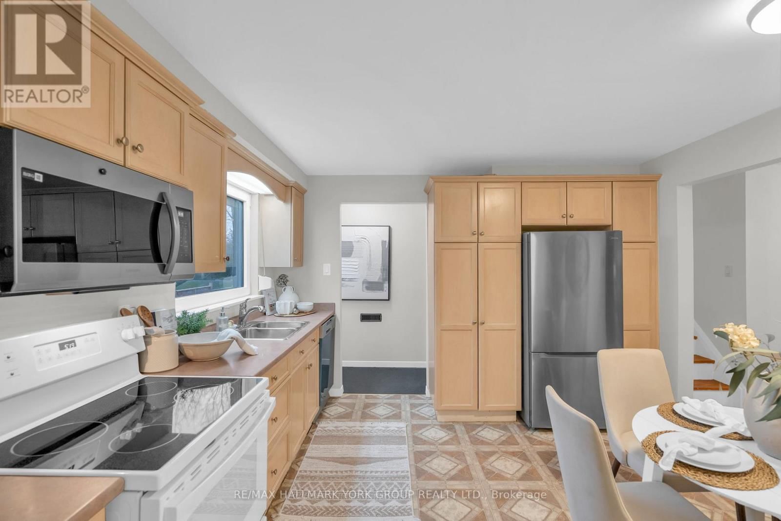 67 DEVINS DRIVE Image 17