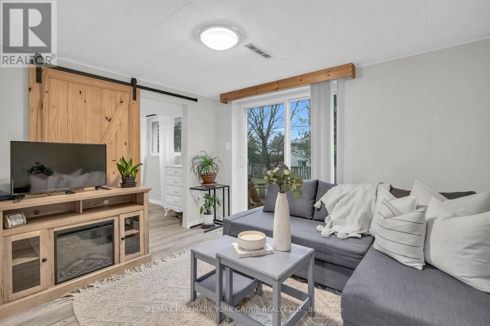 67 DEVINS DRIVE Image 27