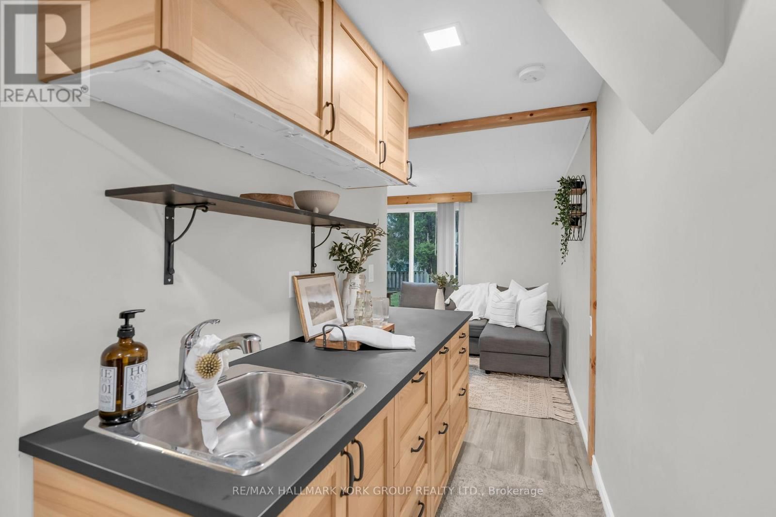 67 DEVINS DRIVE Image 30