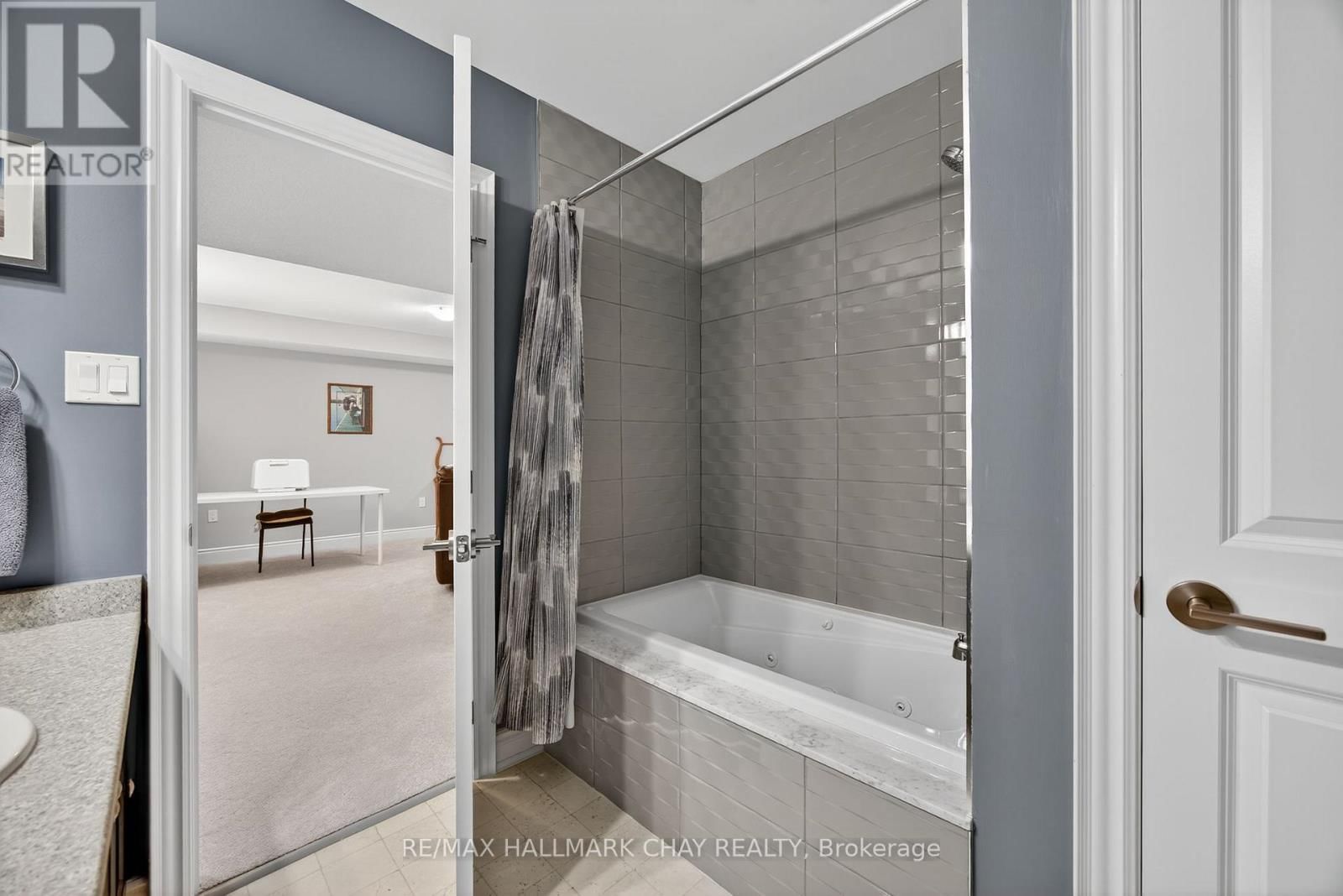 63 SUMMERHILL DRIVE Image 27