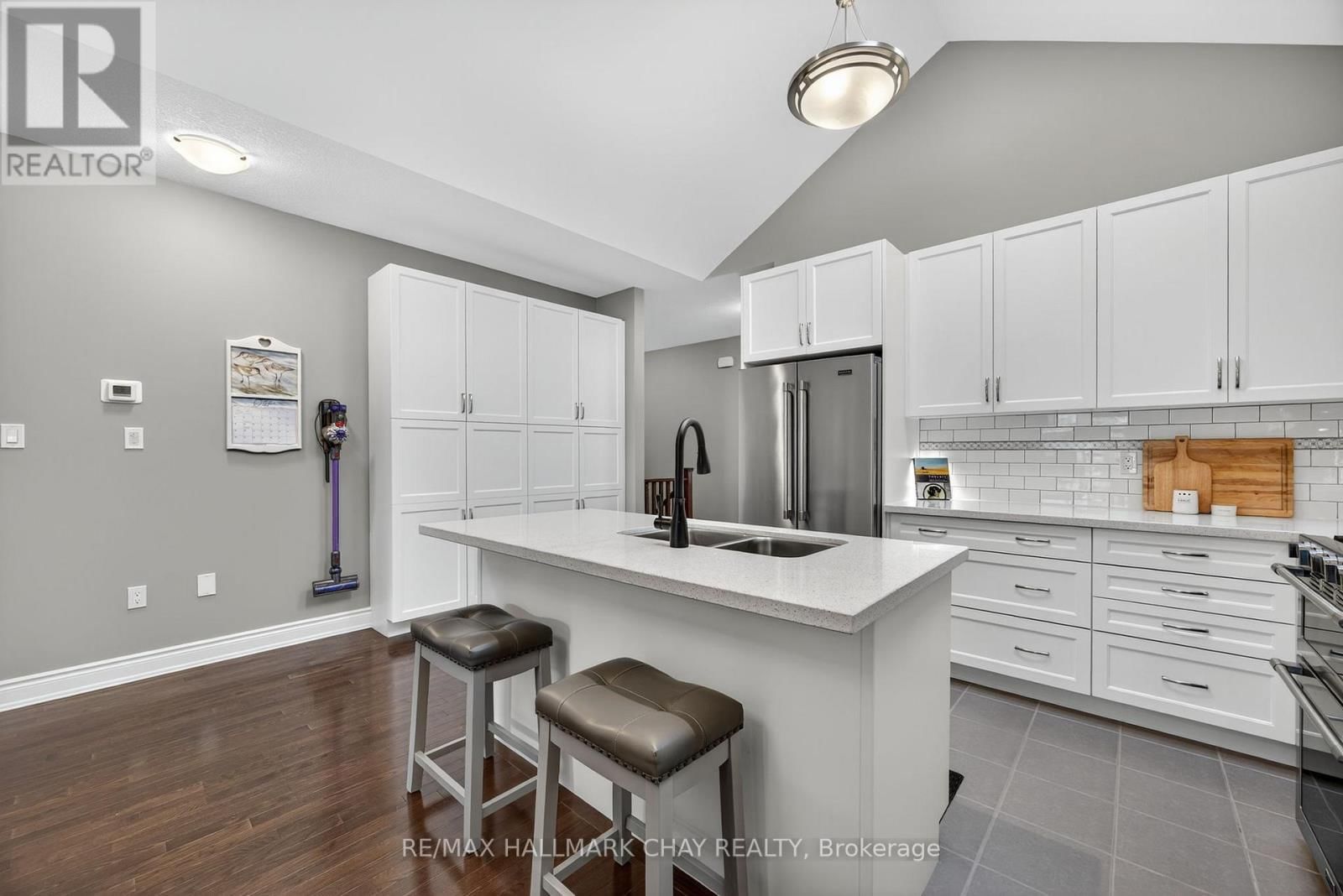 63 SUMMERHILL DRIVE Image 4