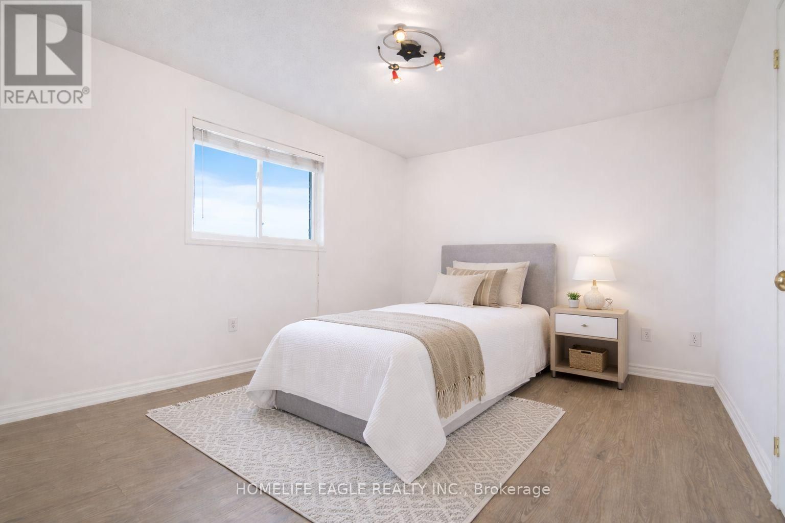 1923 ROMINA COURT Image 16