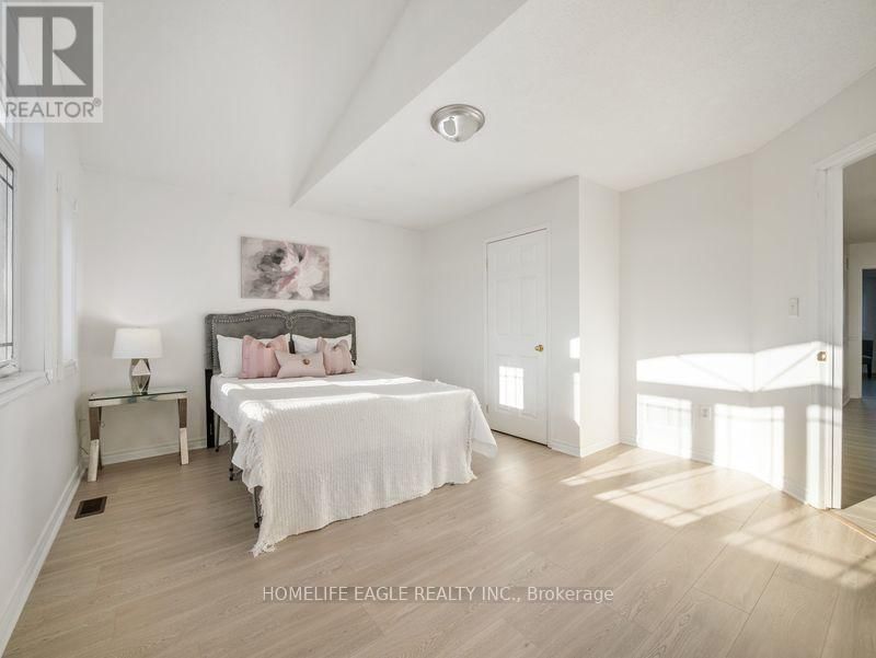 1923 ROMINA COURT Image 18