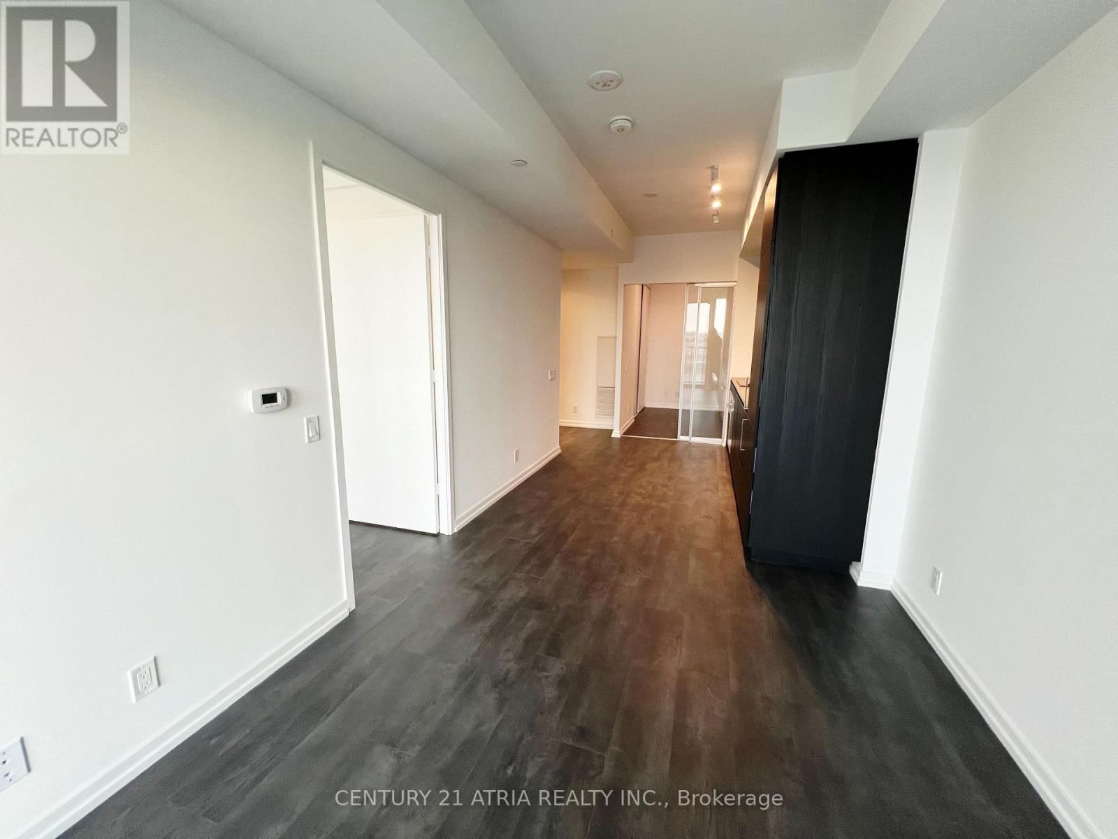 1008 - 7890 JANE STREET Image 3