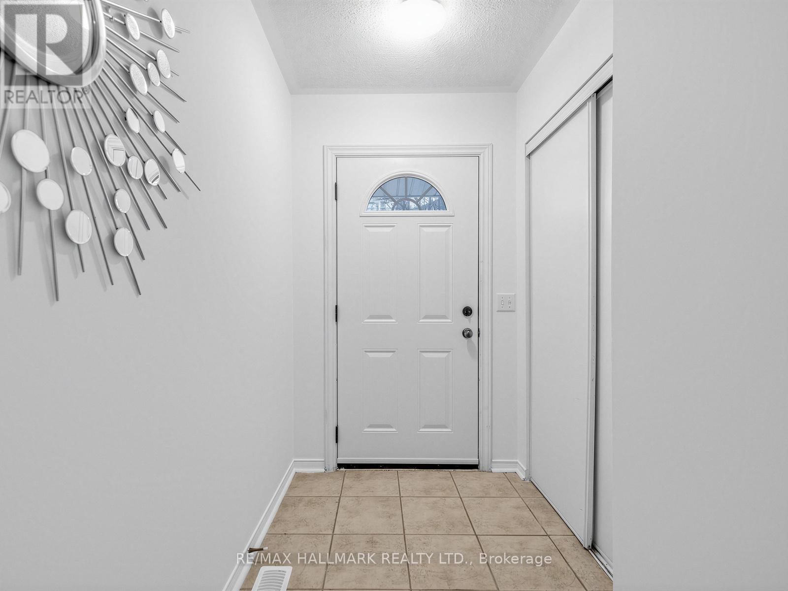 2B - 51 NORTHERN HEIGHTS DRIVE Image 3