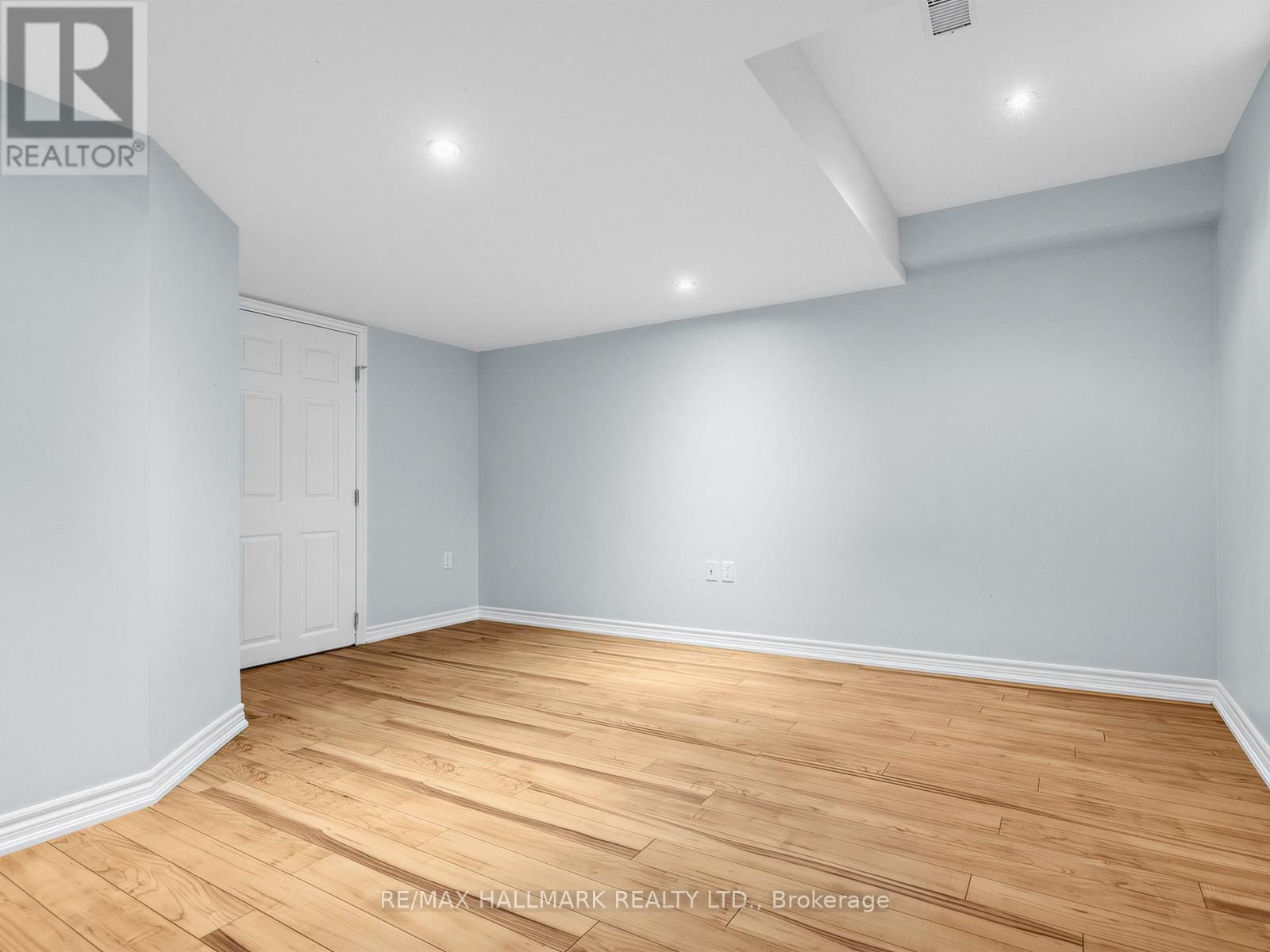 2B - 51 NORTHERN HEIGHTS DRIVE Image 30