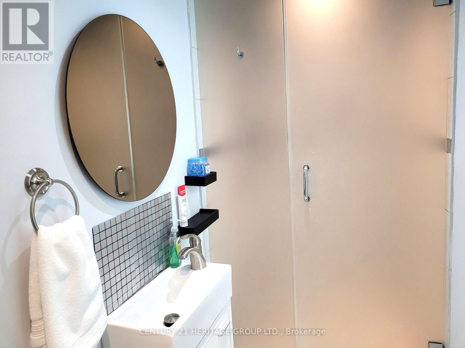 88 TULIP STREET Image 12