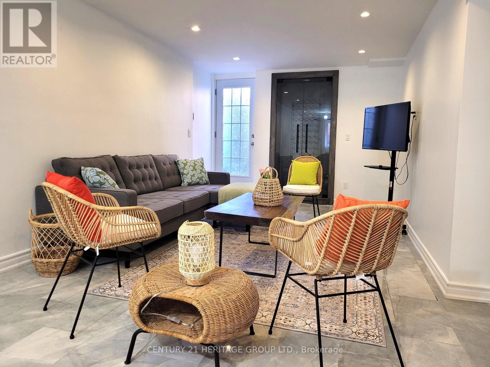 88 TULIP STREET Image 19