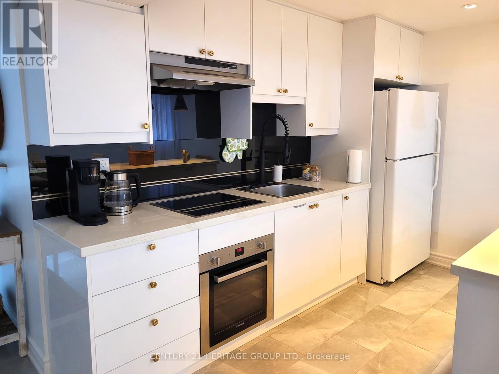 88 TULIP STREET Image 8