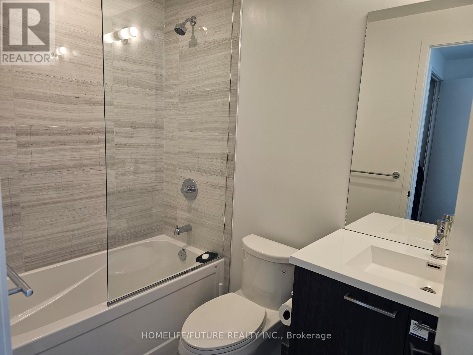 3009 - 225 COMMERCE STREET Image 10