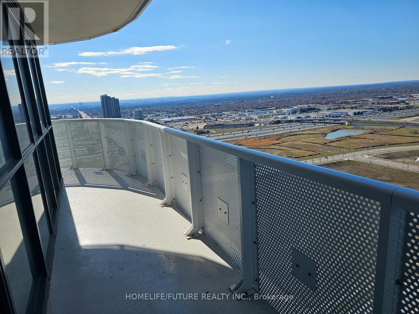 3009 - 225 COMMERCE STREET Image 7