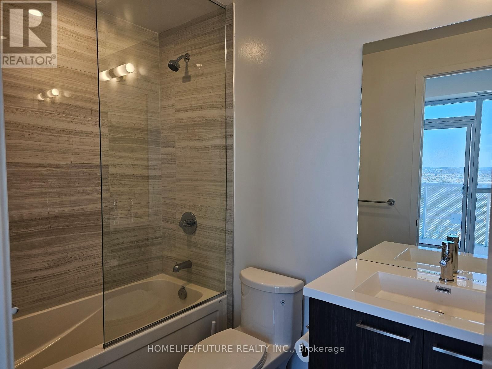 3009 - 225 COMMERCE STREET Image 8