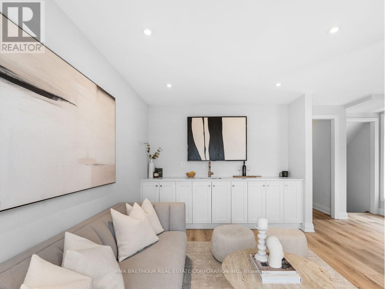 21 LOUNTS LANE Image 8