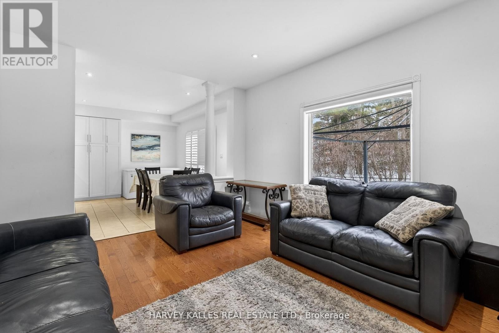 60 WOLFSON CRESCENT Image 10