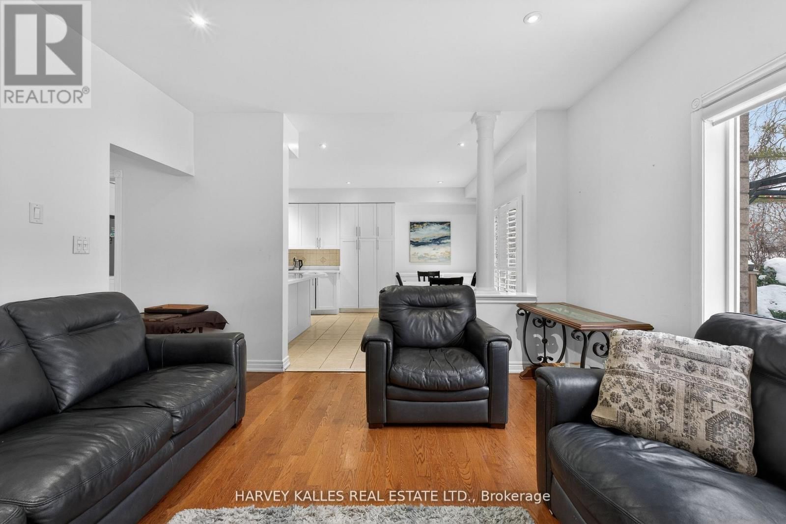 60 WOLFSON CRESCENT Image 11