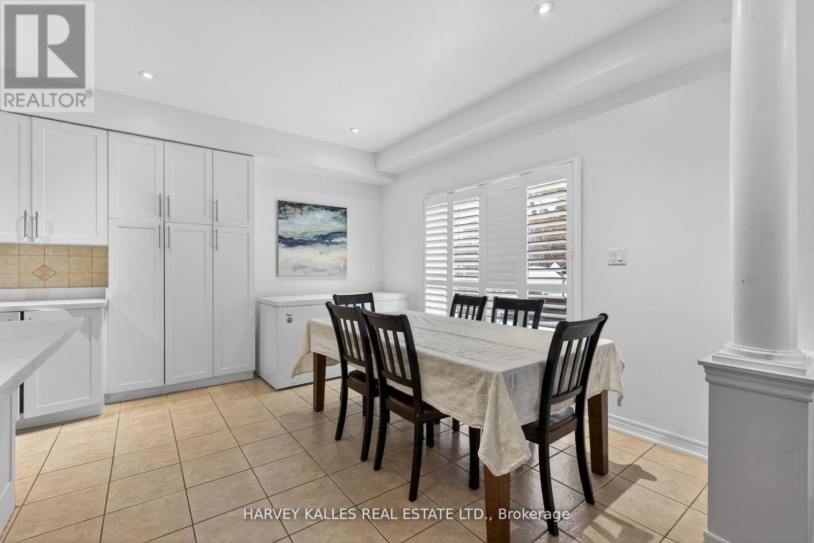 60 WOLFSON CRESCENT Image 13