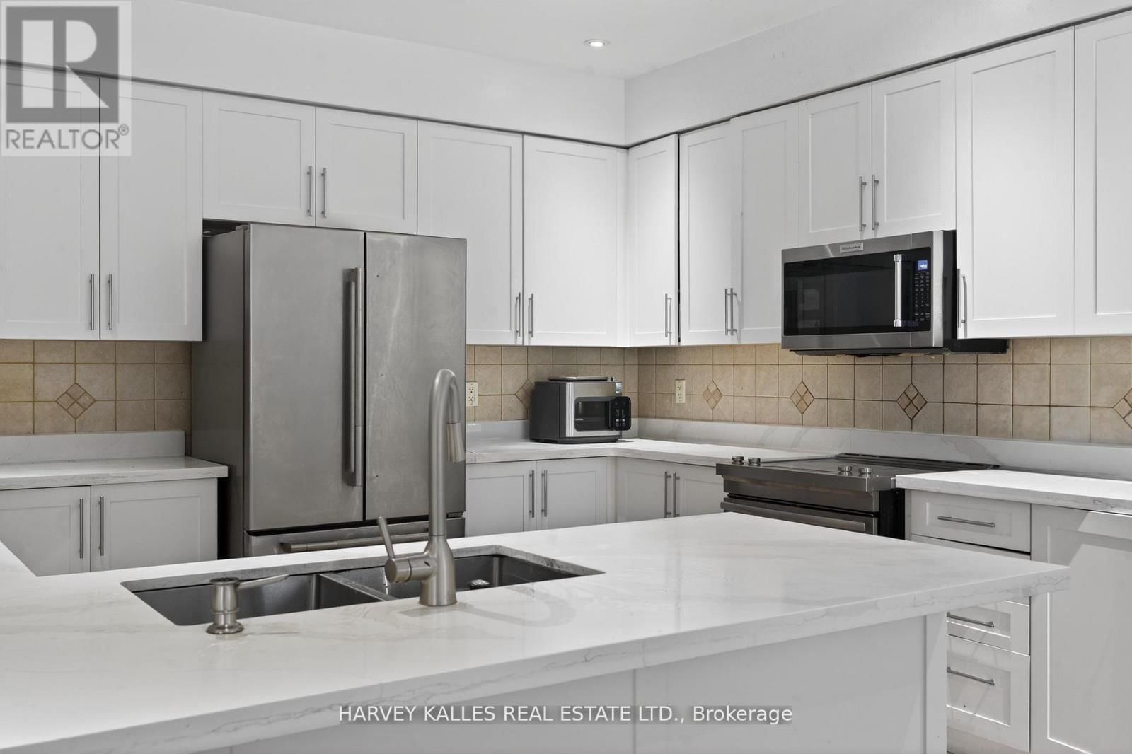 60 WOLFSON CRESCENT Image 17