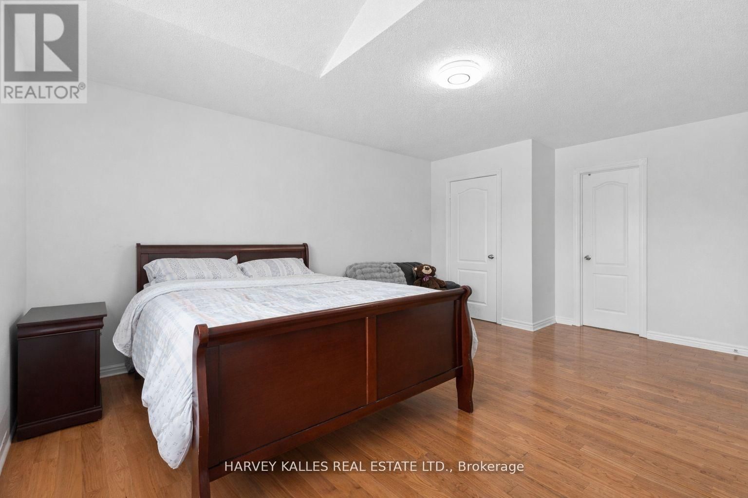 60 WOLFSON CRESCENT Image 28