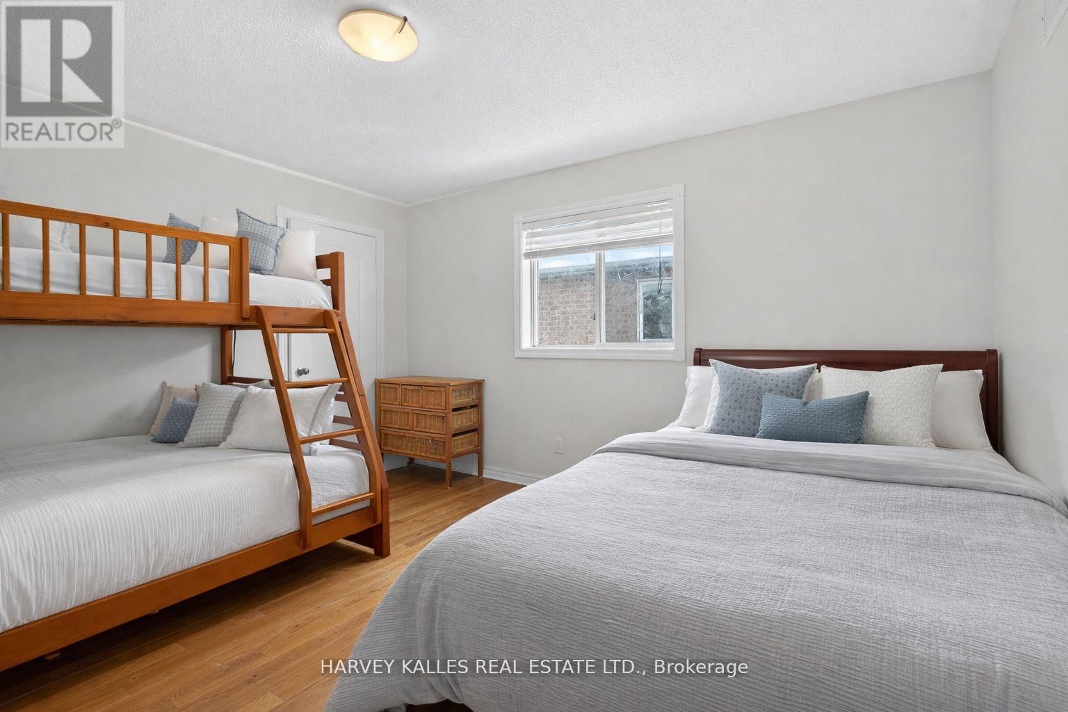 60 WOLFSON CRESCENT Image 29