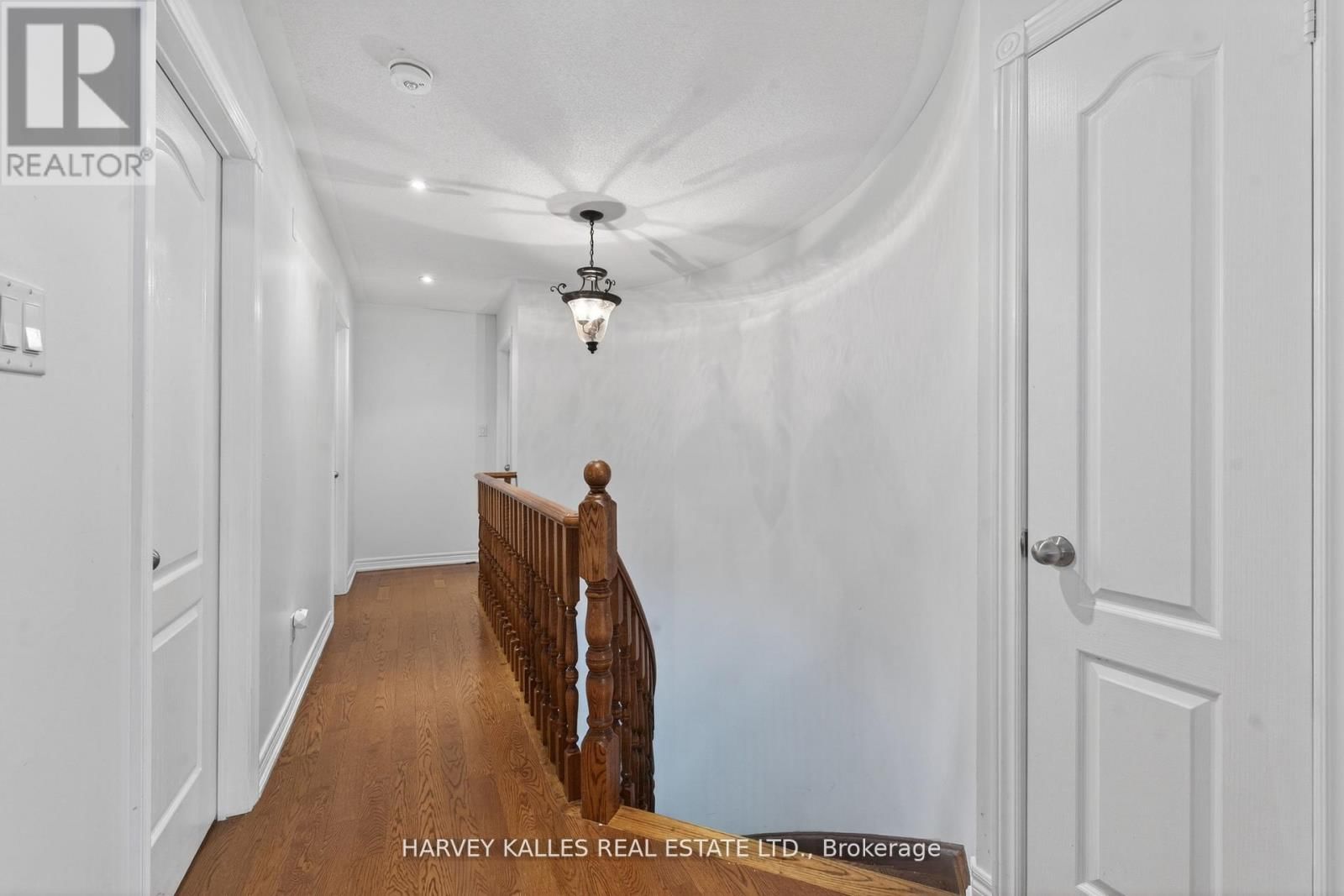 60 WOLFSON CRESCENT Image 33