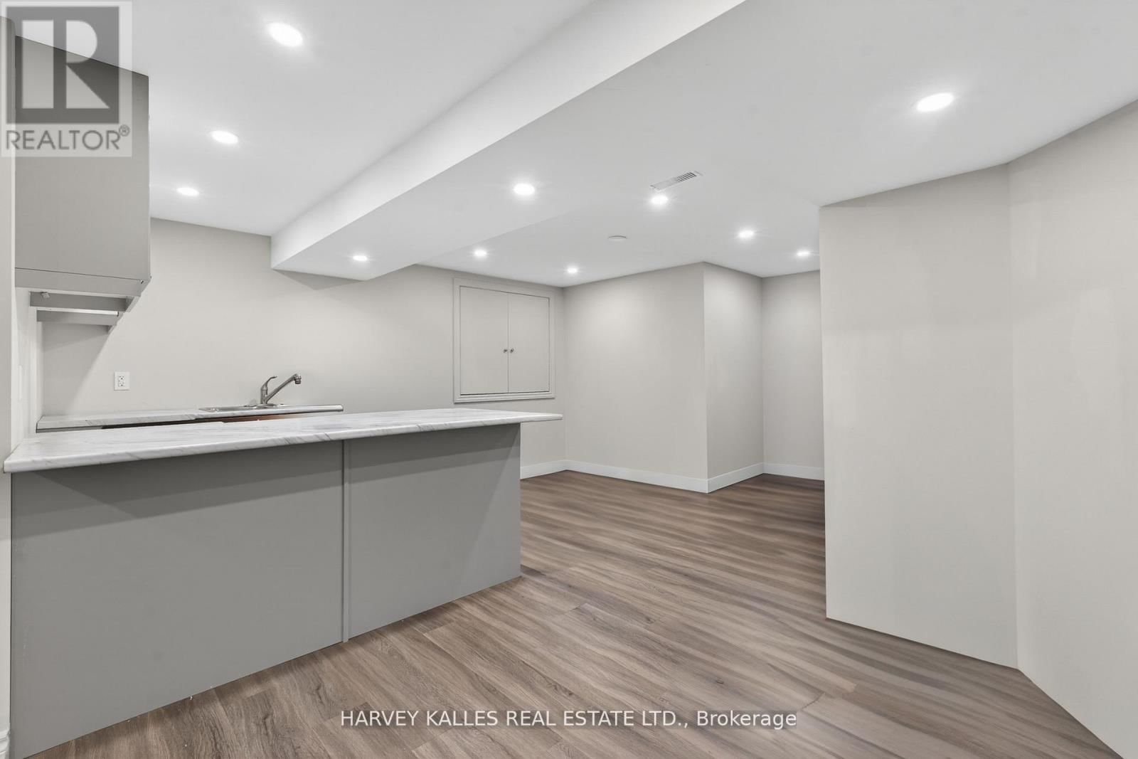 60 WOLFSON CRESCENT Image 39