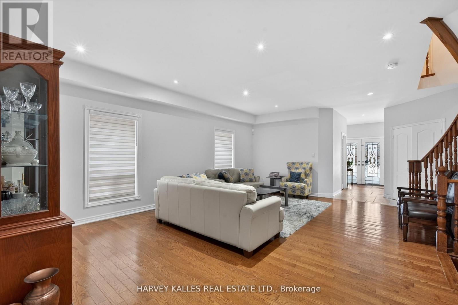 60 WOLFSON CRESCENT Image 6