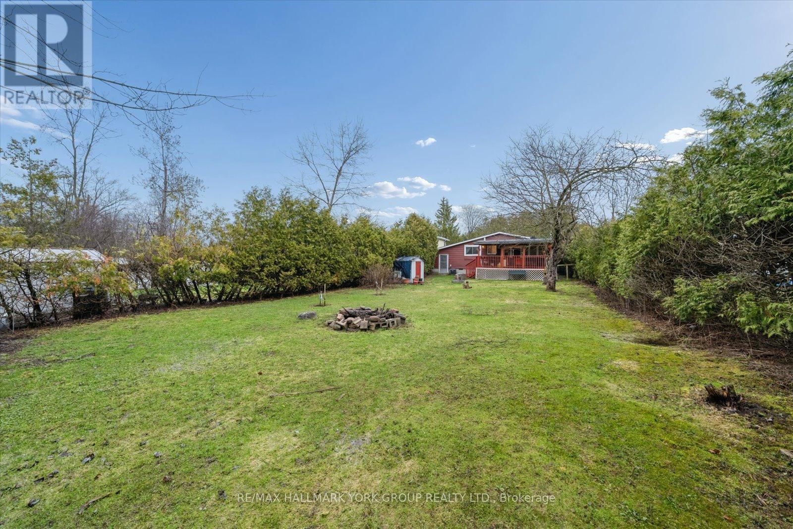 836 CRESCENT BEACH ROAD Image 31